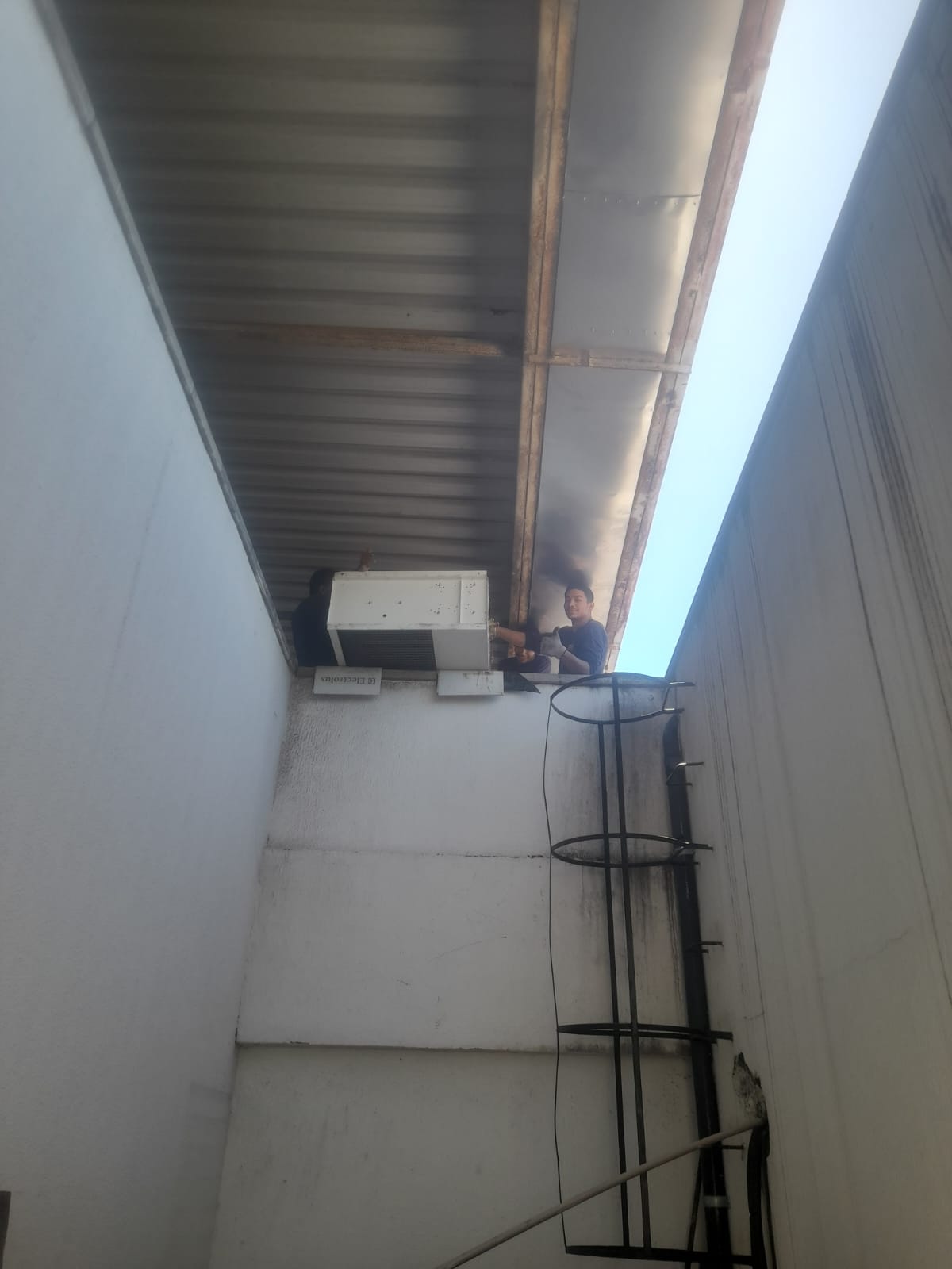 WhatsApp Image 2024-03-06 at 14.18.44 (1)